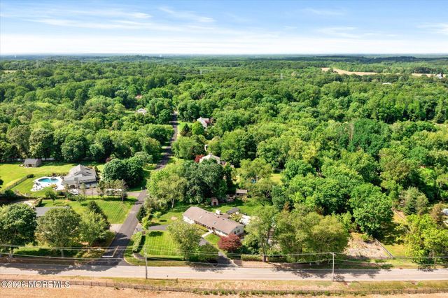 2 Horseshoe Drive, Millstone, NJ 08535