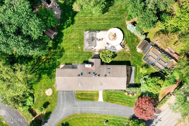 2 Horseshoe Drive, Millstone, NJ 08535