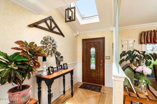 2 Horseshoe Drive, Millstone, NJ 08535
