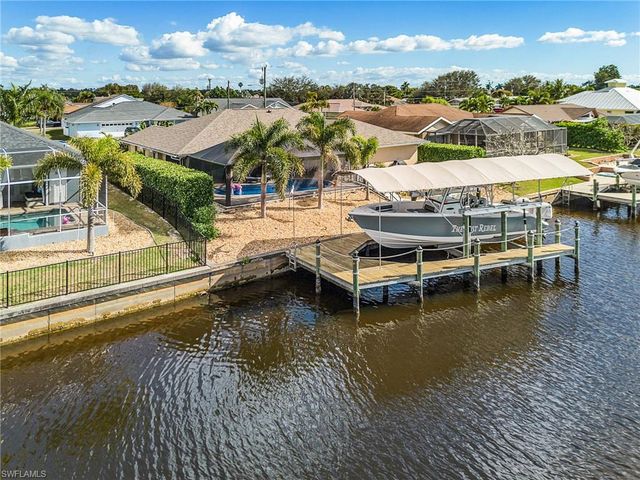 1102 SE 21st AVE, Cape Coral, FL 33990