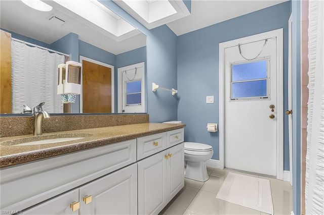1102 SE 21st AVE, Cape Coral, FL 33990