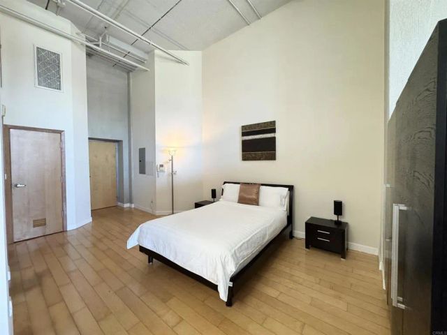 550 Seagaze Drive 2, Oceanside, CA 92054