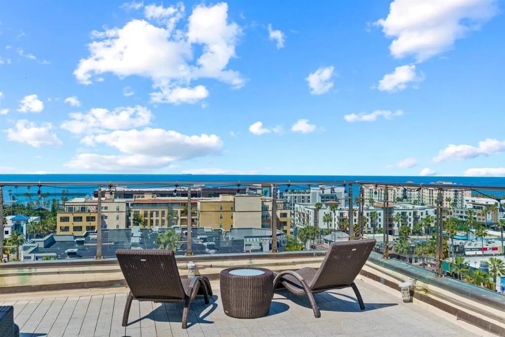 550 Seagaze Drive 2, Oceanside, CA 92054
