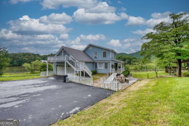 838 Tay Walk Way, Hiawassee, GA 30546