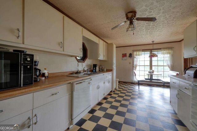 838 Tay Walk Way, Hiawassee, GA 30546