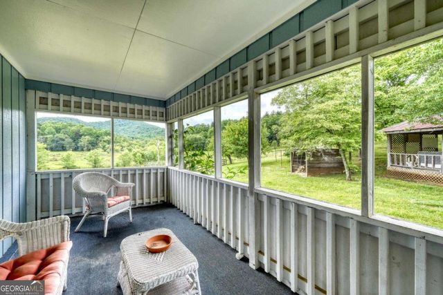 838 Tay Walk Way, Hiawassee, GA 30546