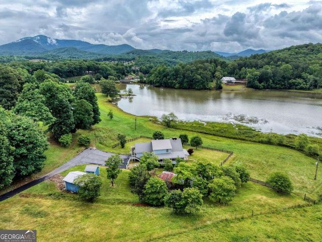 838 Tay Walk Way, Hiawassee, GA 30546