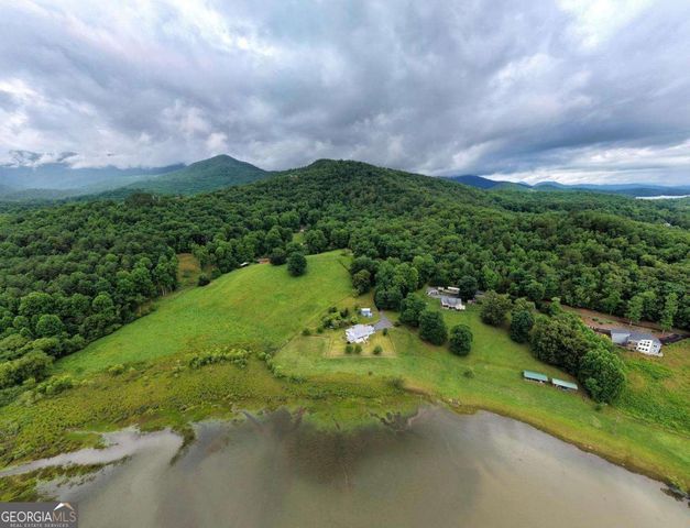 838 Tay Walk Way, Hiawassee, GA 30546