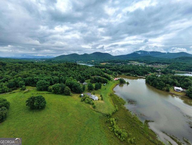 838 Tay Walk Way, Hiawassee, GA 30546