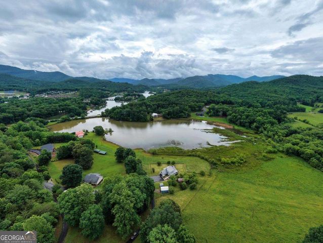 838 Tay Walk Way, Hiawassee, GA 30546