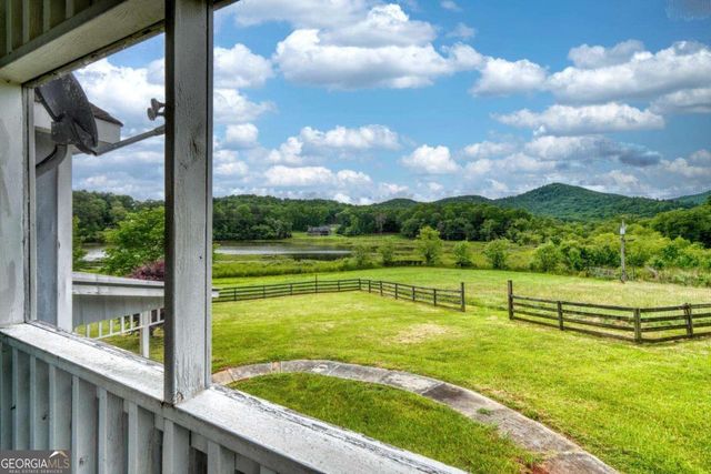 838 Tay Walk Way, Hiawassee, GA 30546