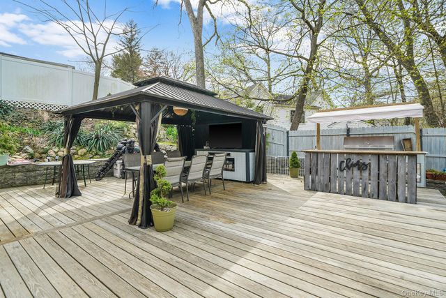 84 Lynbrook Drive, Sound Beach, NY 11789