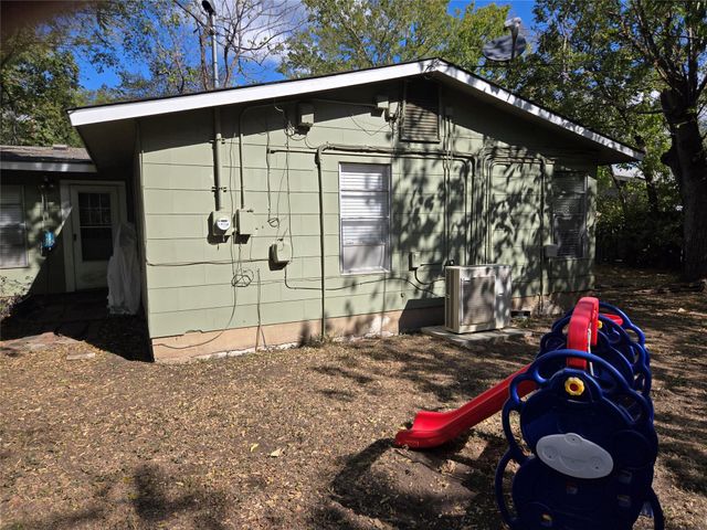 1607 Sylvan Glade, Austin, TX 78745