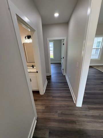 1025 Northside Drive, Dickson, TN 37055