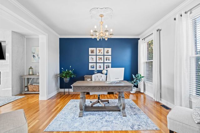 107 Buena Vista Drive, Frankfort, KY 40601