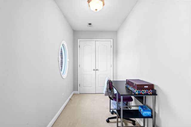 107 Buena Vista Drive, Frankfort, KY 40601