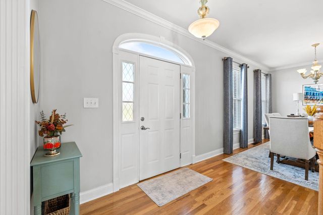 107 Buena Vista Drive, Frankfort, KY 40601