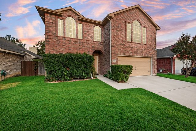 5715 Creekhollow Drive, Arlington, TX 76018