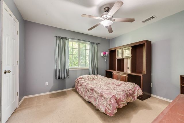 5715 Creekhollow Drive, Arlington, TX 76018