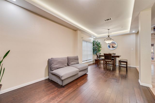 5715 Creekhollow Drive, Arlington, TX 76018