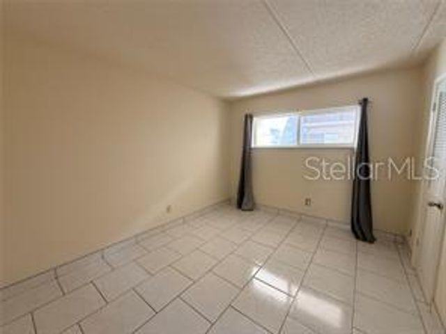 100 E KENTUCKY AVENUE A6, Deland, FL 32724