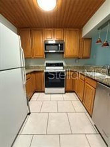 100 E KENTUCKY AVENUE A6, Deland, FL 32724