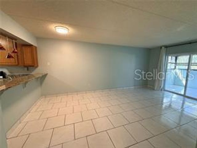 100 E KENTUCKY AVENUE A6, Deland, FL 32724
