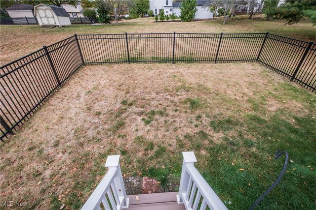 3851 Cromford Circle NW, Uniontown, OH 44685