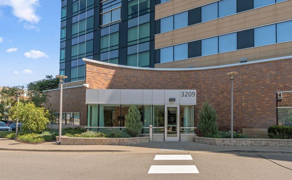 3209 Galleria 1003, Edina, MN 55435 — photo 2