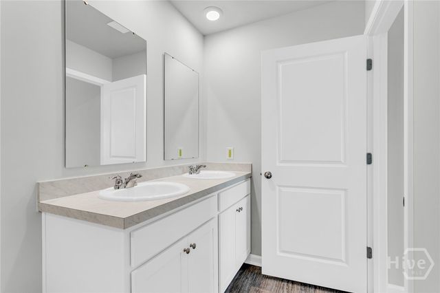 149 Coneflower Road, Bloomingdale, GA 31302