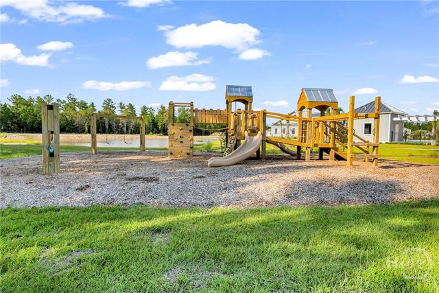 149 Coneflower Road, Bloomingdale, GA 31302