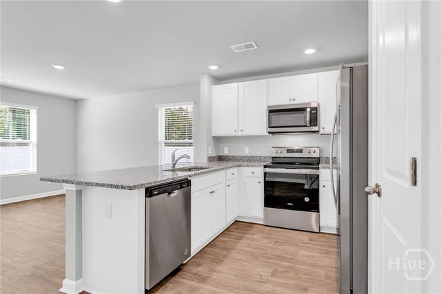 149 Coneflower Road, Bloomingdale, GA 31302