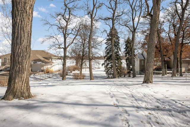 5245 Oxford Street N, Shoreview, MN 55126