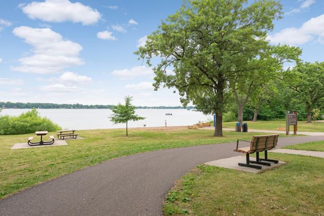 5245 Oxford Street N, Shoreview, MN 55126