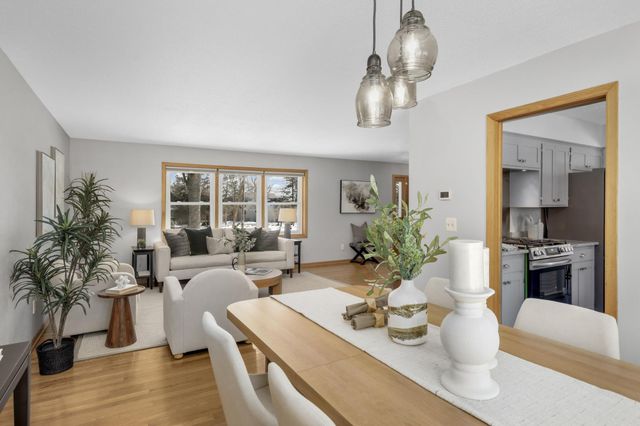 5245 Oxford Street N, Shoreview, MN 55126