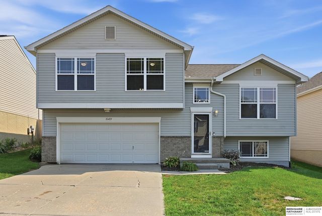 15421 Willit Street, Bennington, NE 68007