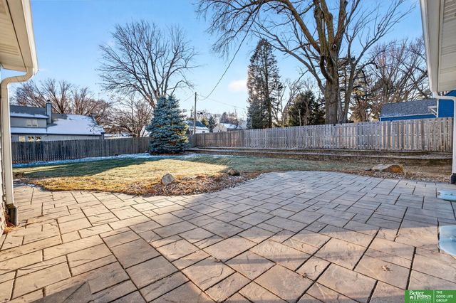 7801 Hickory Circle, Omaha, NE 68124