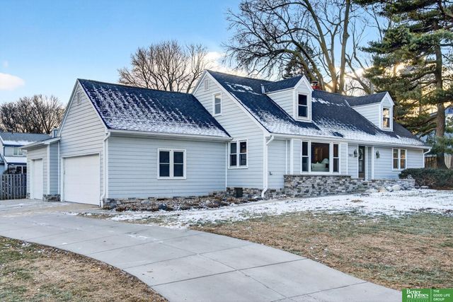 7801 Hickory Circle, Omaha, NE 68124