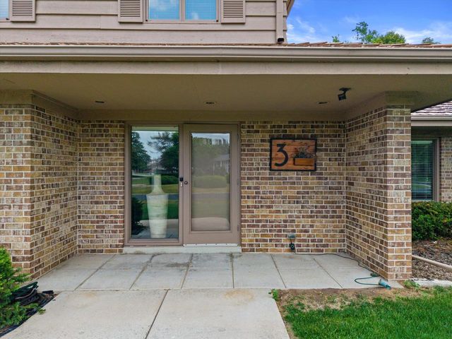 3 Shorewood COURT, Wind Point, WI 53402