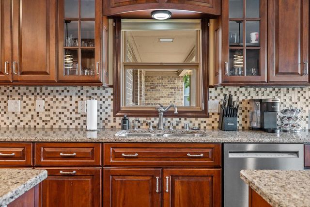 3 Shorewood COURT, Wind Point, WI 53402