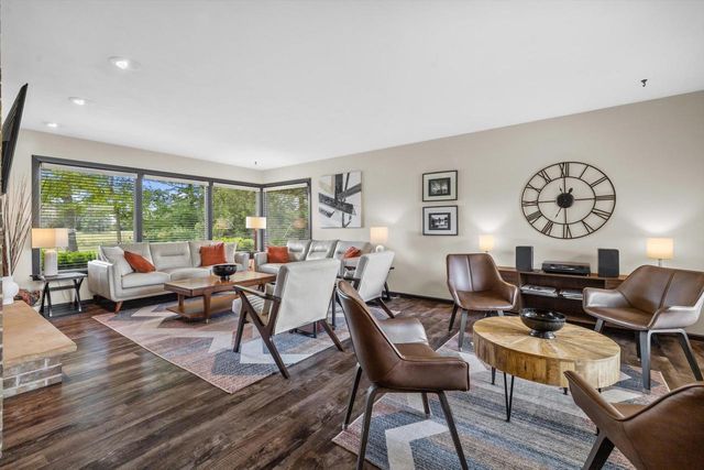 3 Shorewood COURT, Wind Point, WI 53402
