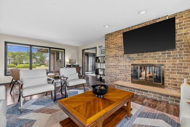 3 Shorewood COURT, Wind Point, WI 53402
