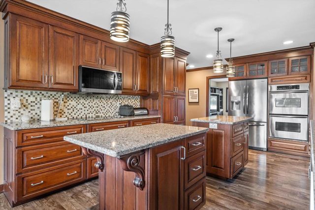 3 Shorewood COURT, Wind Point, WI 53402