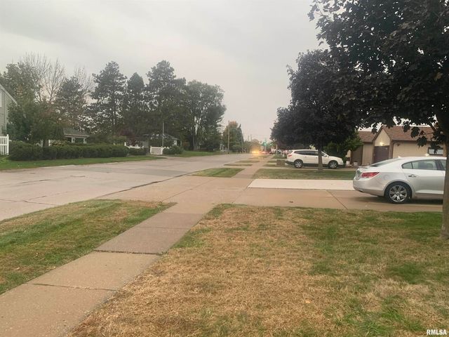 4237 26TH Avenue, Moline, IL 61265