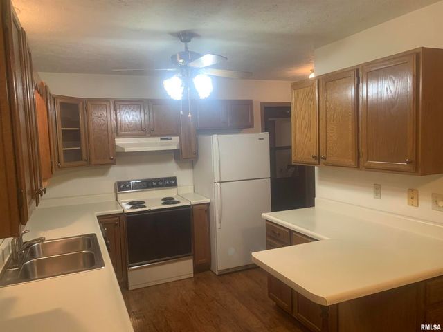 4237 26TH Avenue, Moline, IL 61265