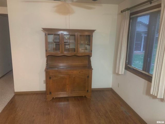 4237 26TH Avenue, Moline, IL 61265