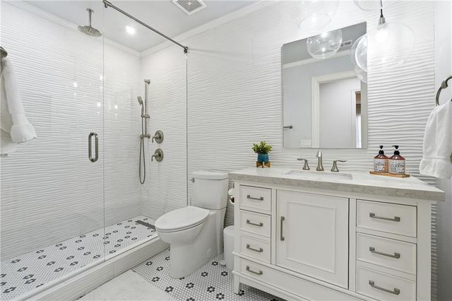 1991 Kinridge Road, Marietta, GA 30062