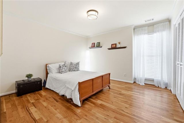 1991 Kinridge Road, Marietta, GA 30062