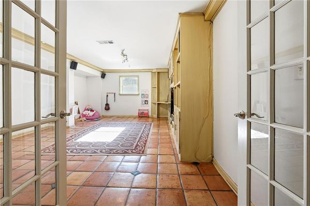 1991 Kinridge Road, Marietta, GA 30062