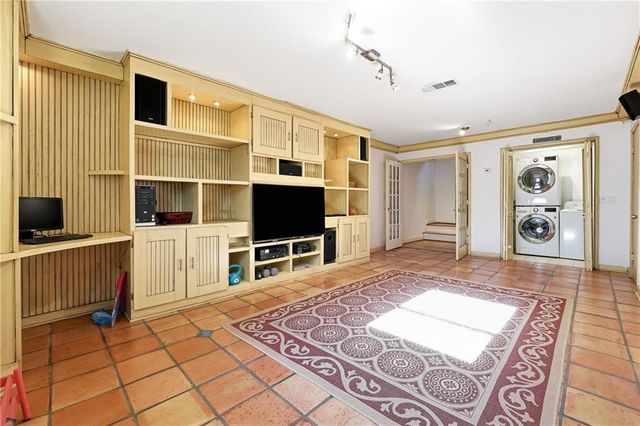 1991 Kinridge Road, Marietta, GA 30062